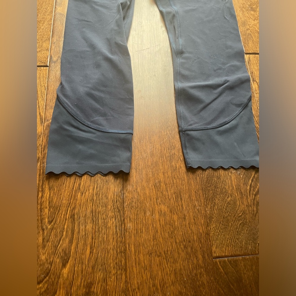 Lululemon, Cropped aligns - Picture 4 of 11